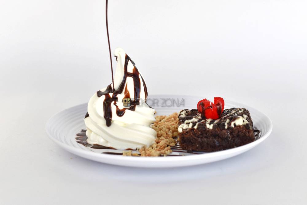 Dezert sa sladoledom